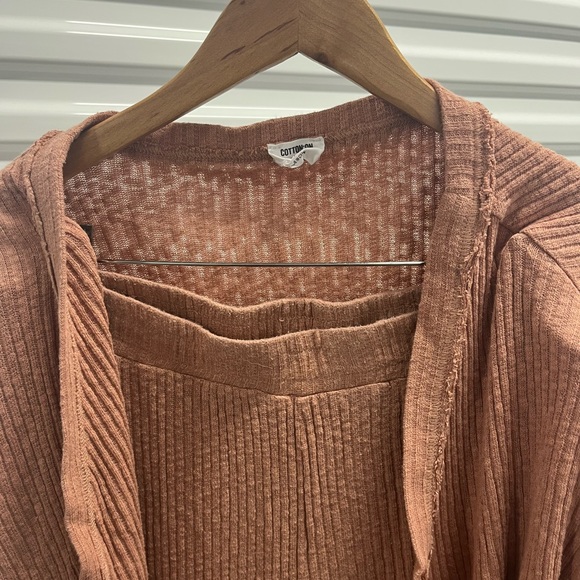 Cotton On Lounge Set - Picture 5 of 6